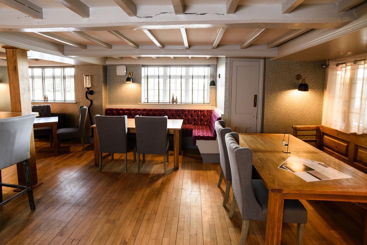 The Wheatsheaf Inn Onneley Eksteriør billede