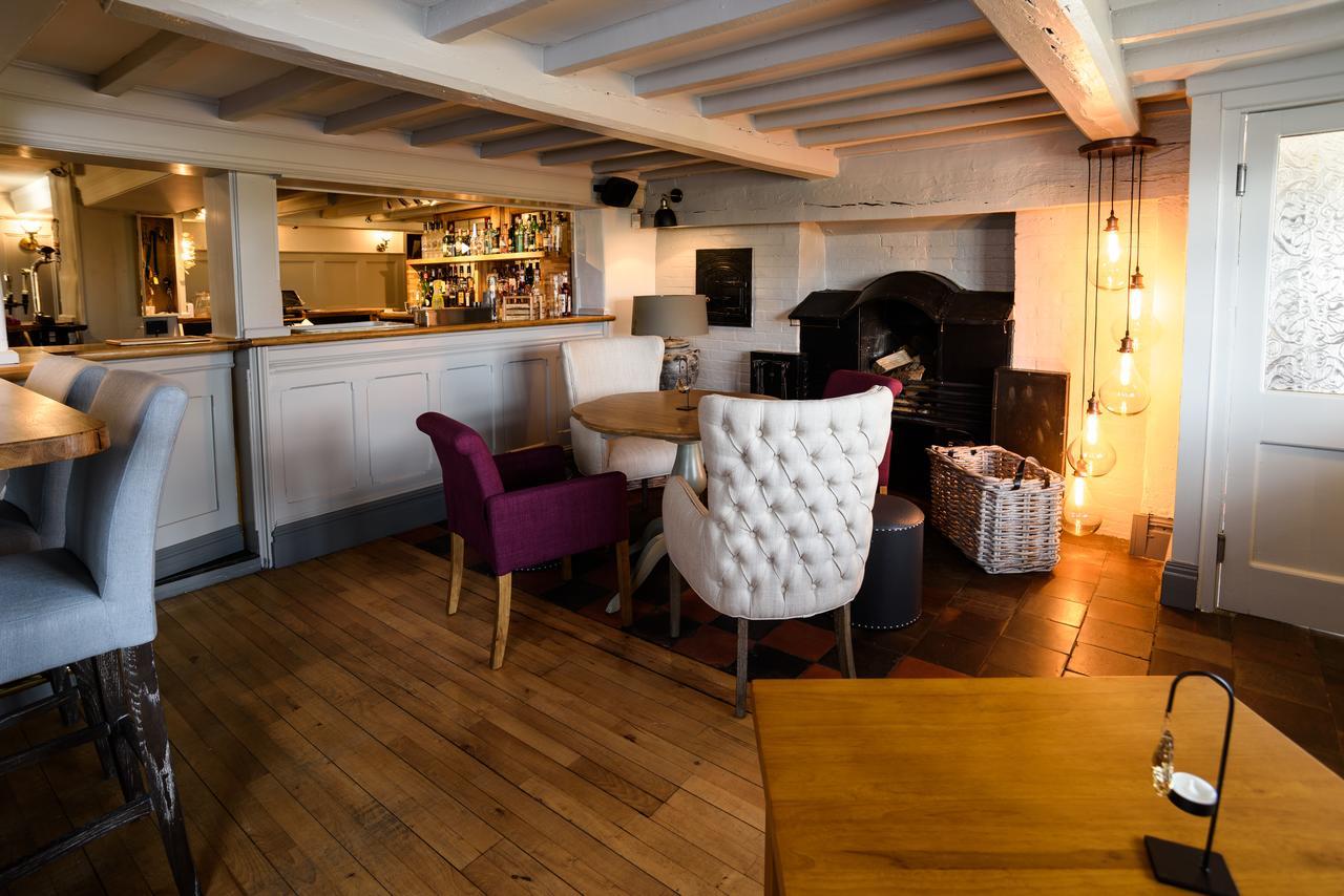The Wheatsheaf Inn Onneley Eksteriør billede